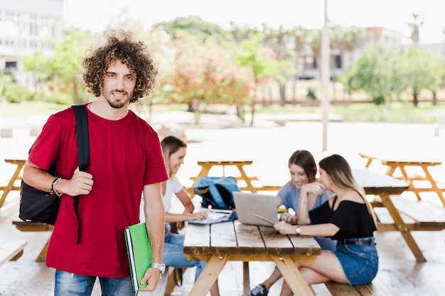 How to Earn Money as a Student in the UK? 5 earn money as a student