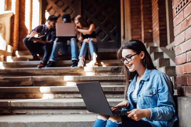 How to Earn Money as a Student in the UK? 6 earn money as a student