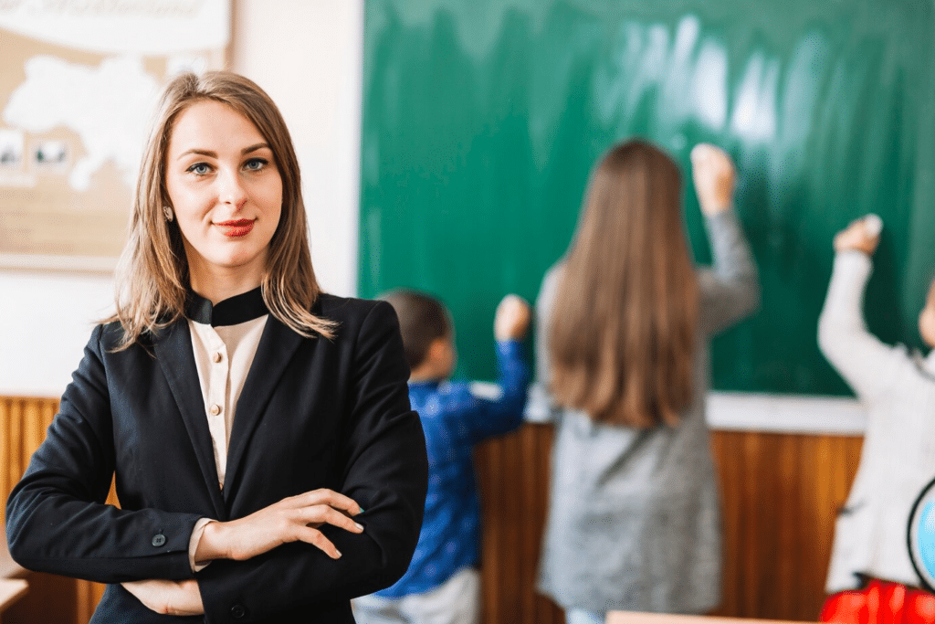 How Can You Become a Teacher Without a Degree? 1 How can you become a teacher without a degree?