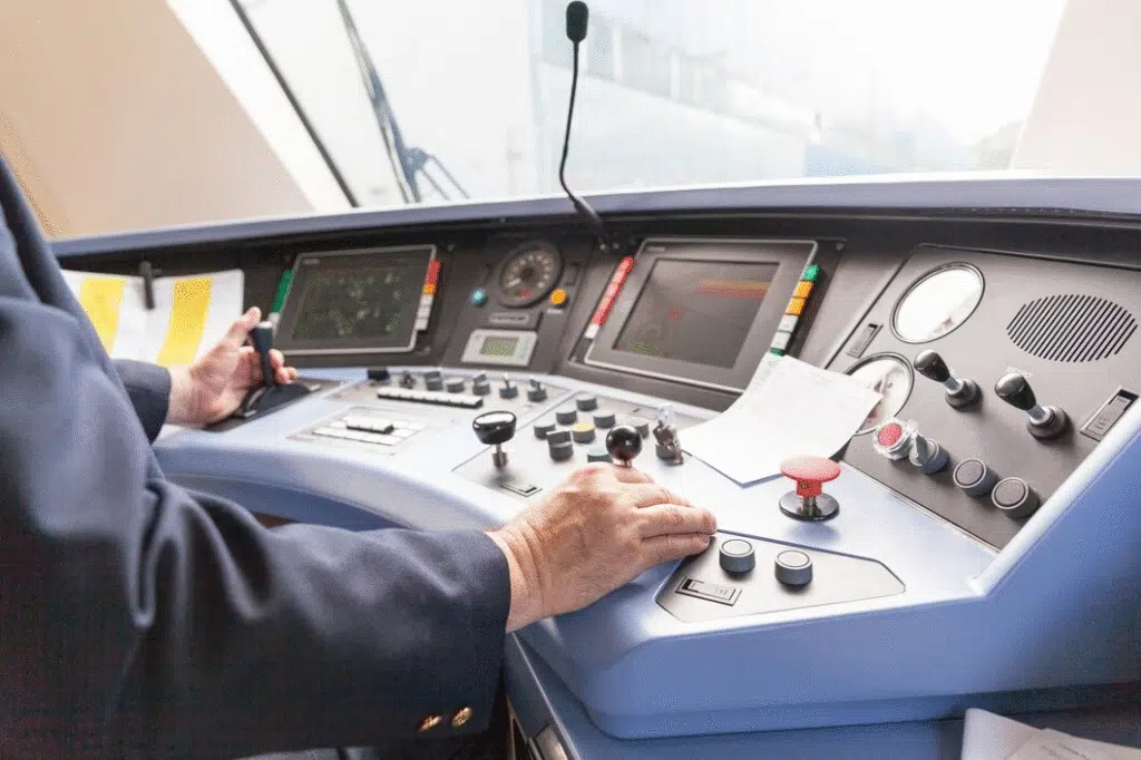 how to become a train driver