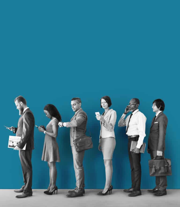 Scopri di più sull'articolo Le migliori carriere nel Regno Unito per studenti maturi nel 2025 – I migliori lavori per adulti che riprendono gli studi